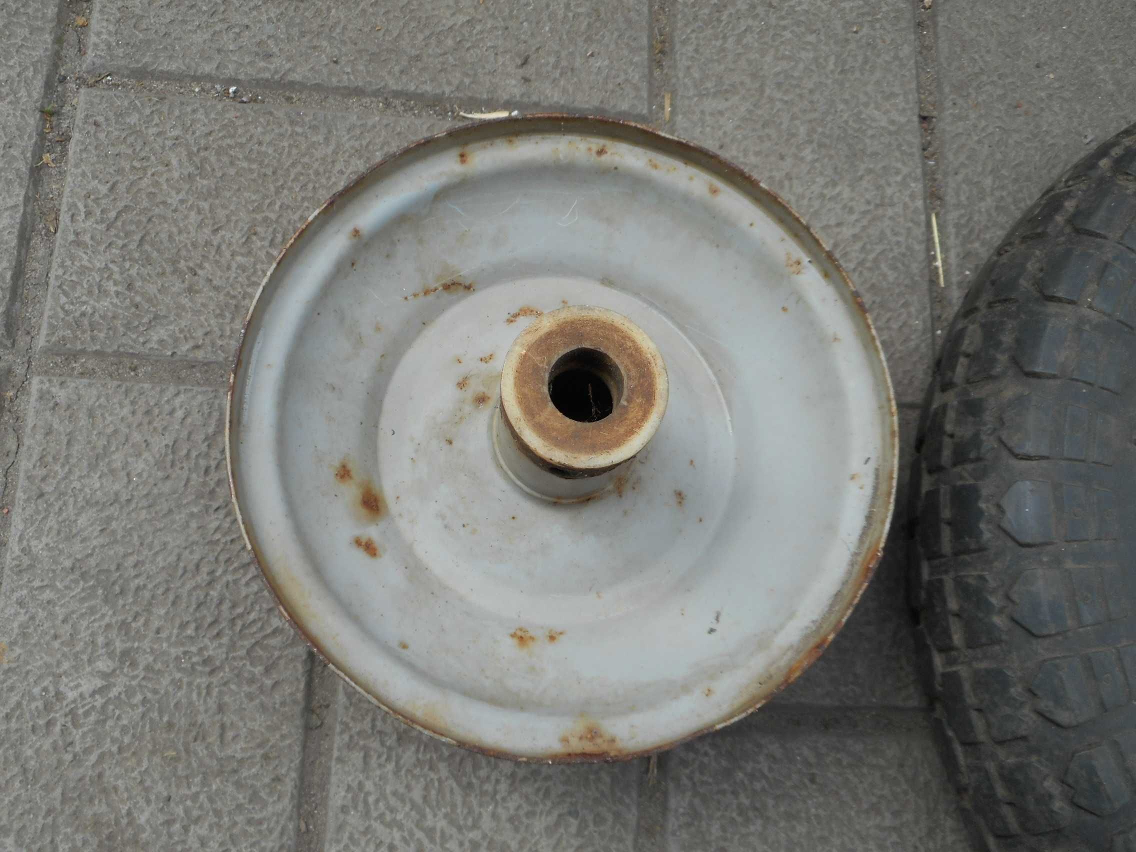 Колесо до садовой  тачки  4.00-6 13''x4.00''-6''