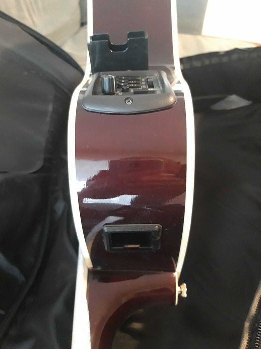 Guitarra Yamaha APX 500