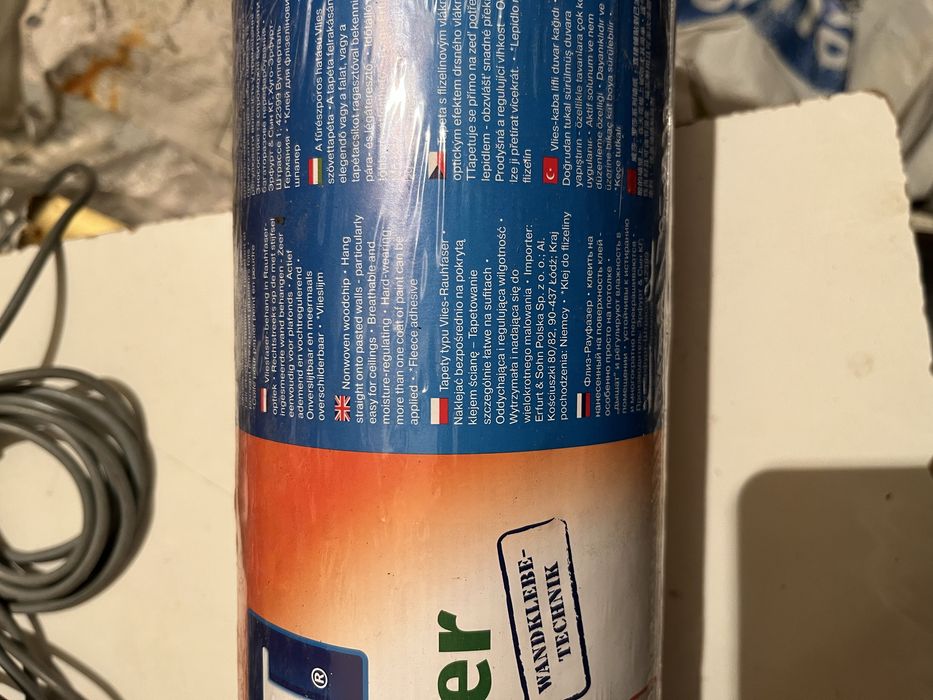 Tapeta 4 sztuki nowe