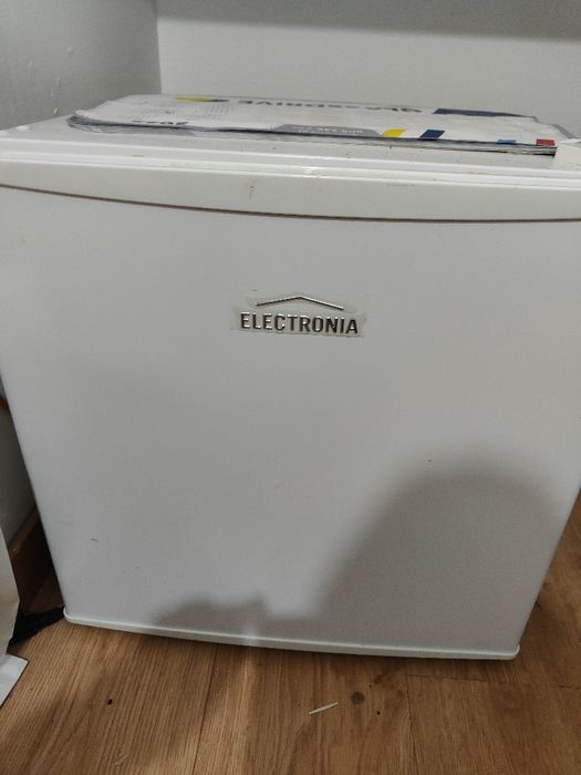 Frigorico mini com congelador