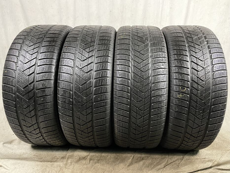 255/55R19 111H Pirelli Scorpion Winter AO