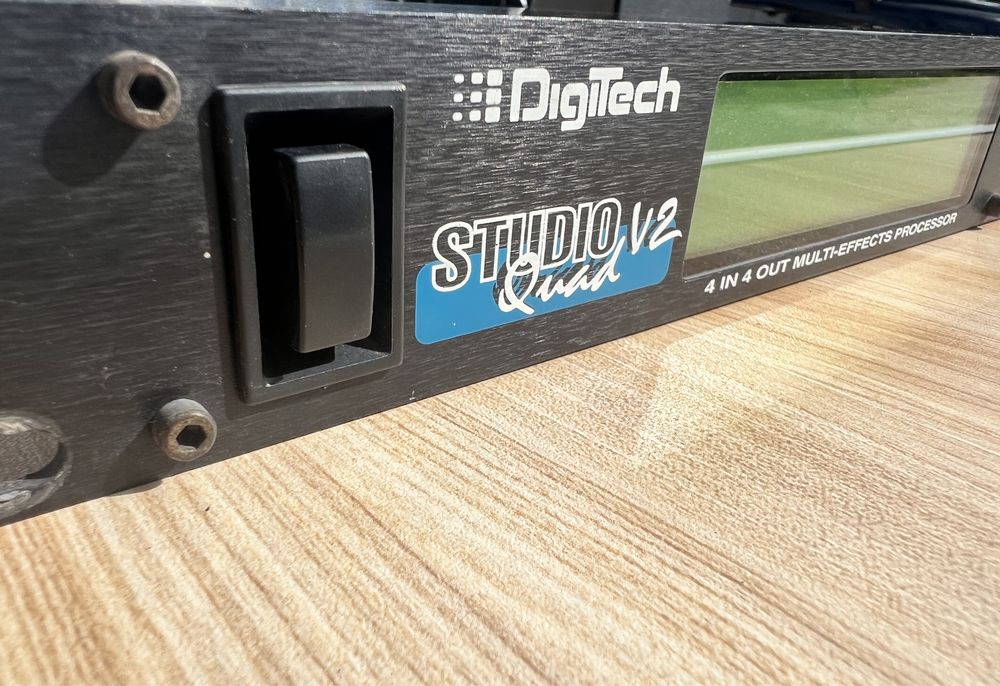 Processador de efeitos Digitech Studio V2 Quad