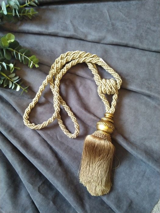 Аксессуары. Подвязки.