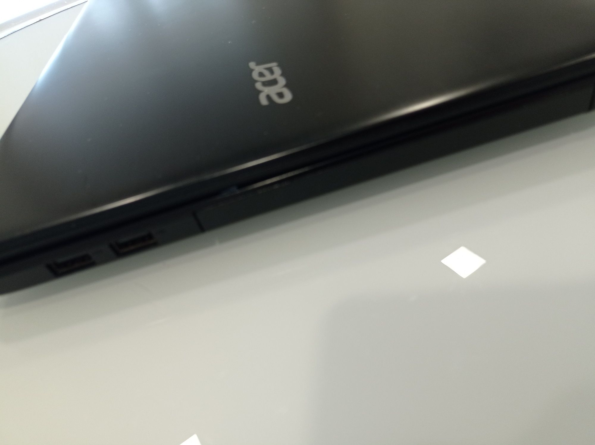 Vendo computador portátil Acer E15