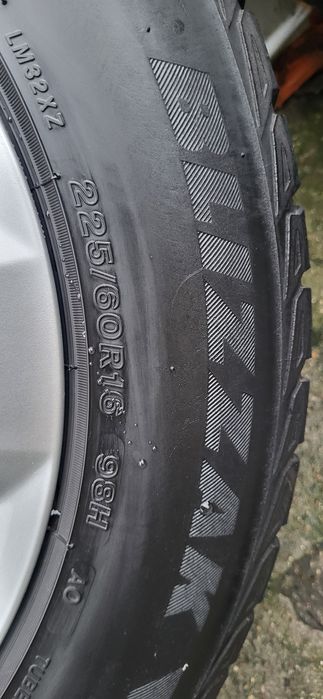 Sprzedam kola stan alufelg bdb opony zimowe Audi a6 16cali