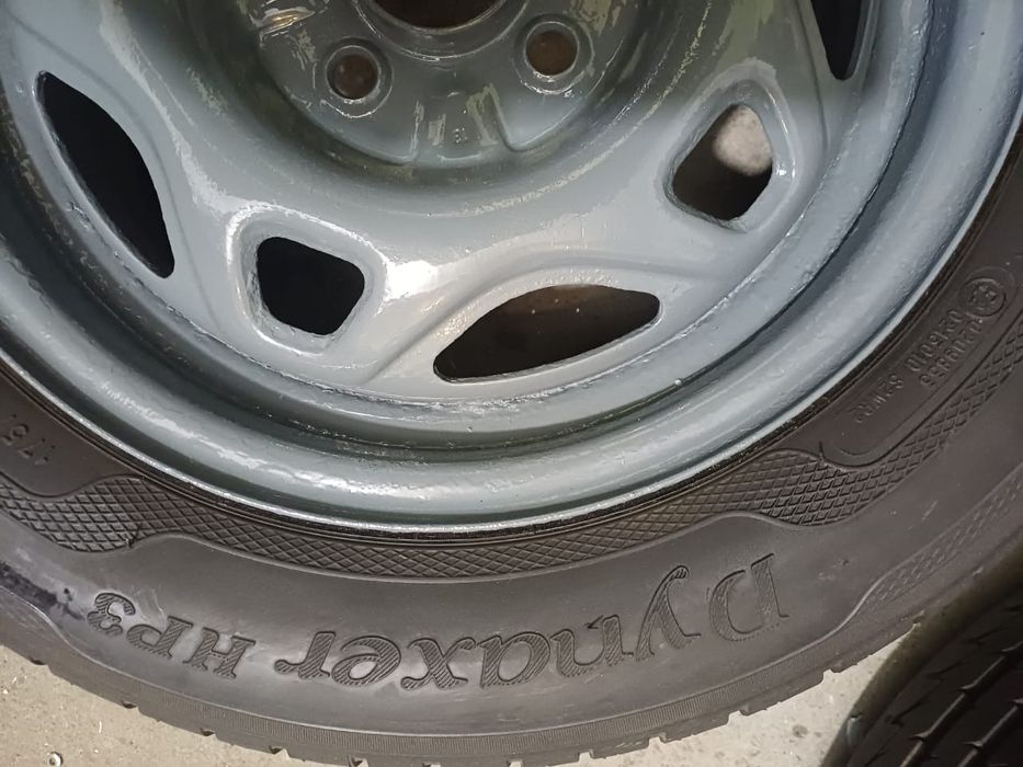 Felgi 14" z oponami  4x100 175/65/r14  komplet 4 szt.Odnowione!