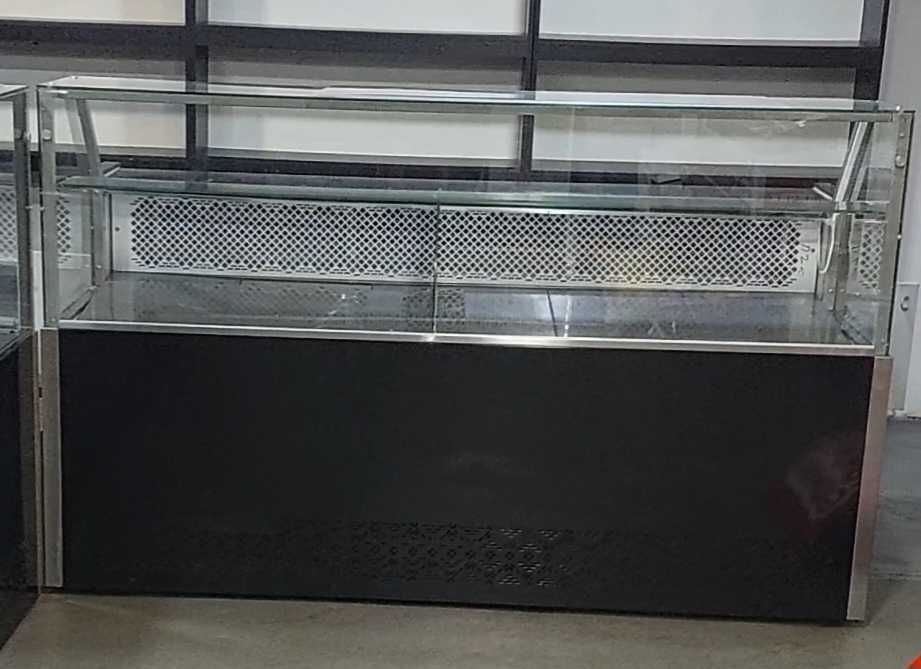 Холодильна вітрина