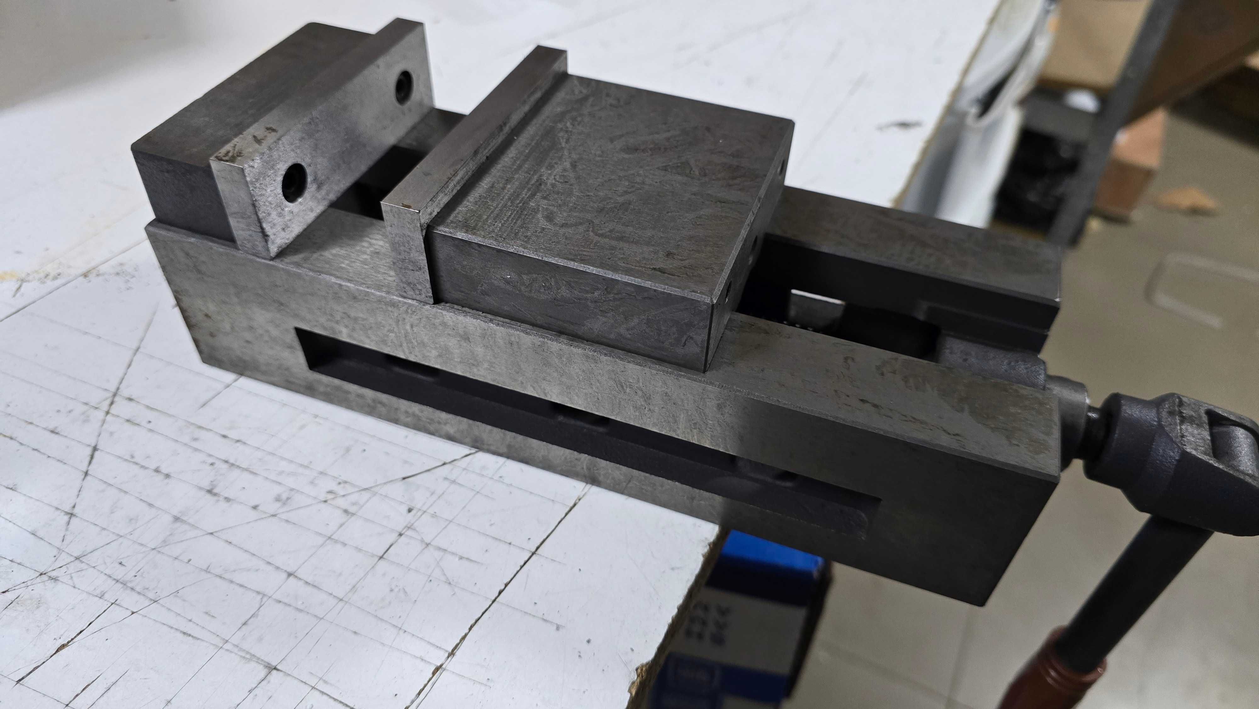 Тиски прецизионные станочные QM16100N. QM16160N. (лещата)