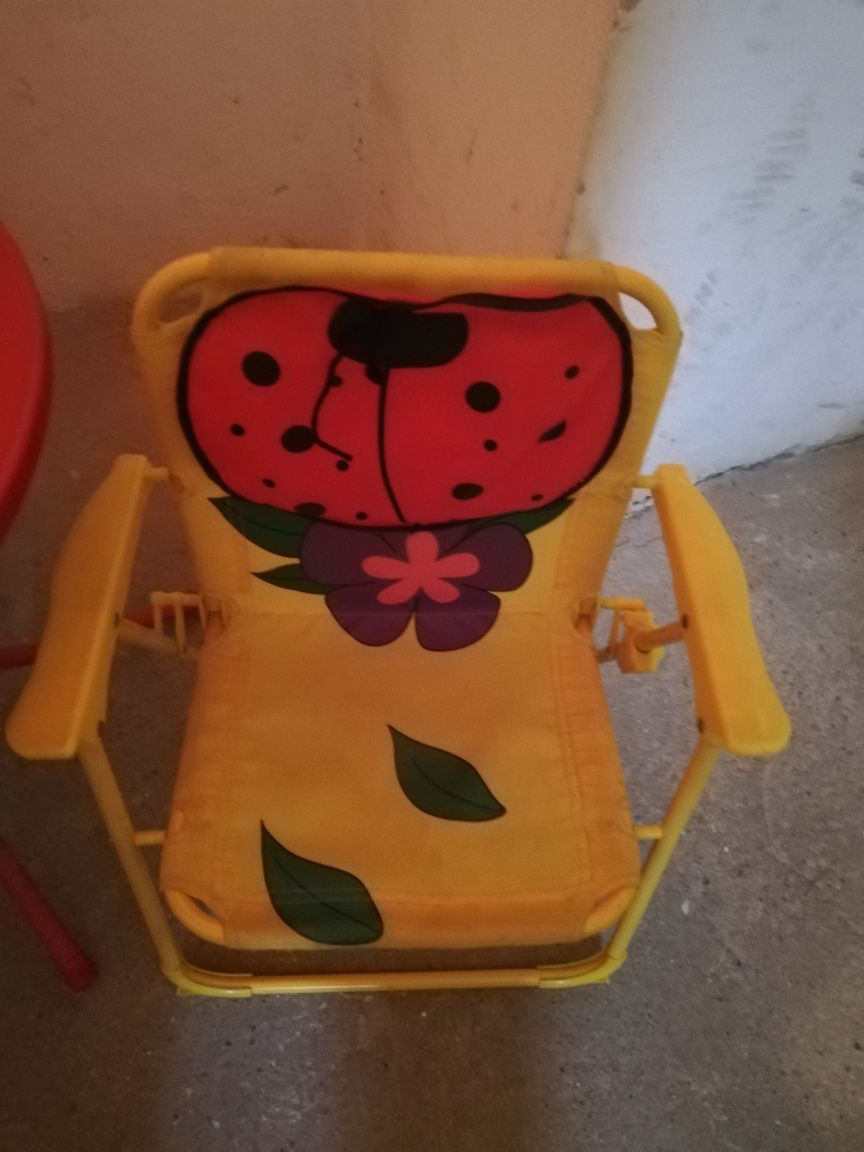 Stolik dla dzieci