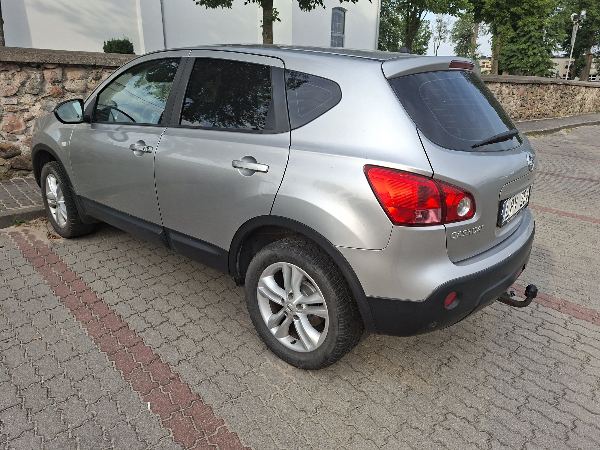Nissan Qashqai 2.0B Automat.Maly przebieg.Okazja.