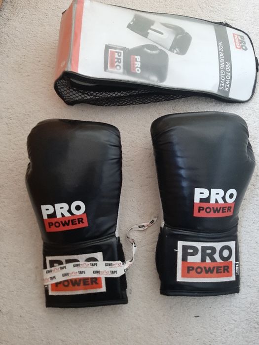 Боксёрские перчатки Pro power 16 Oz.