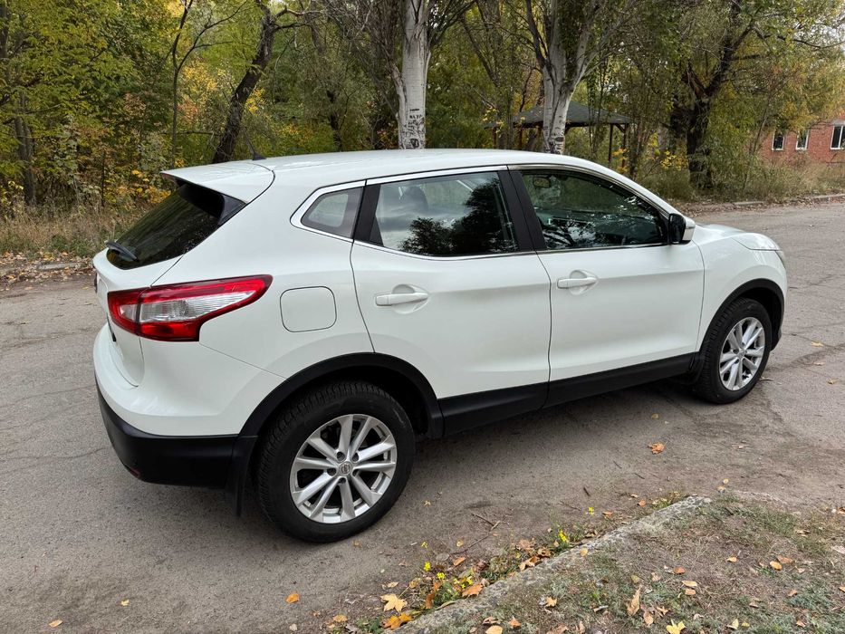 Продам автомобіль Nissan Qashqai 2017, дизель