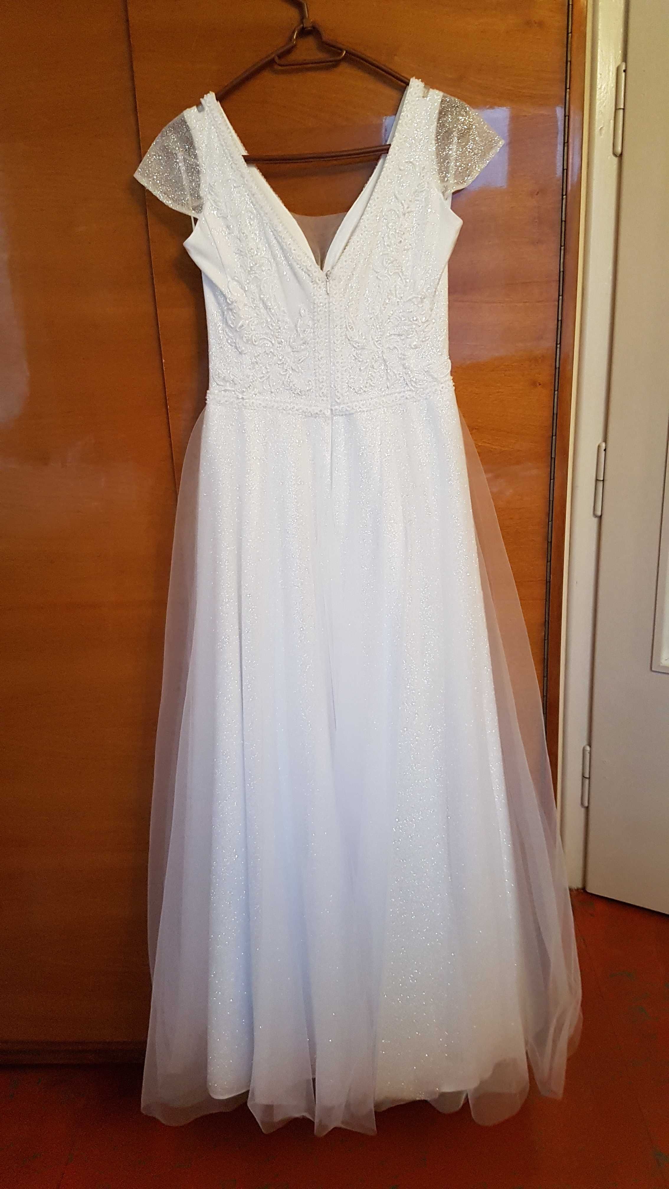 Sprzedam suknię ślubną rozmiar M/38