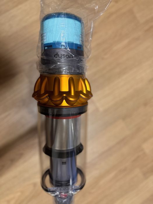 Оригінал 100% пилосос Dyson v15