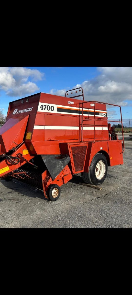 enfardadeira hesston 4700