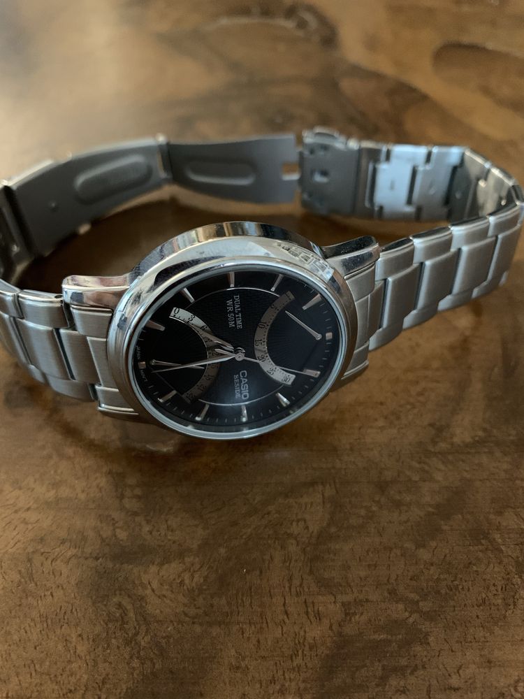 Zegarek Casio beside dual time model BEM - 109