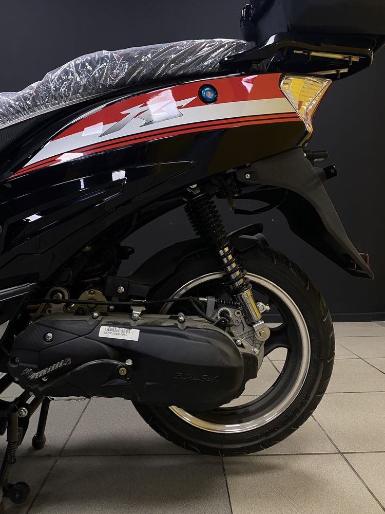 Скутер SPARK SP150S-17R