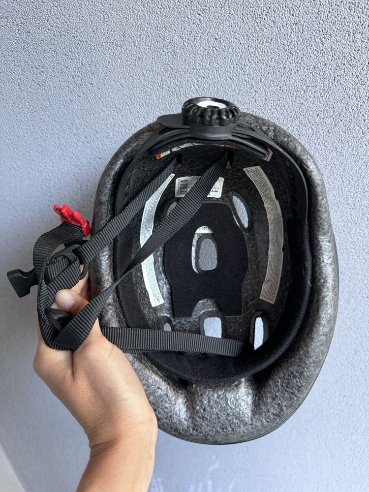 Kask rowerowy Decathlon Btwen różowy rozmiar s