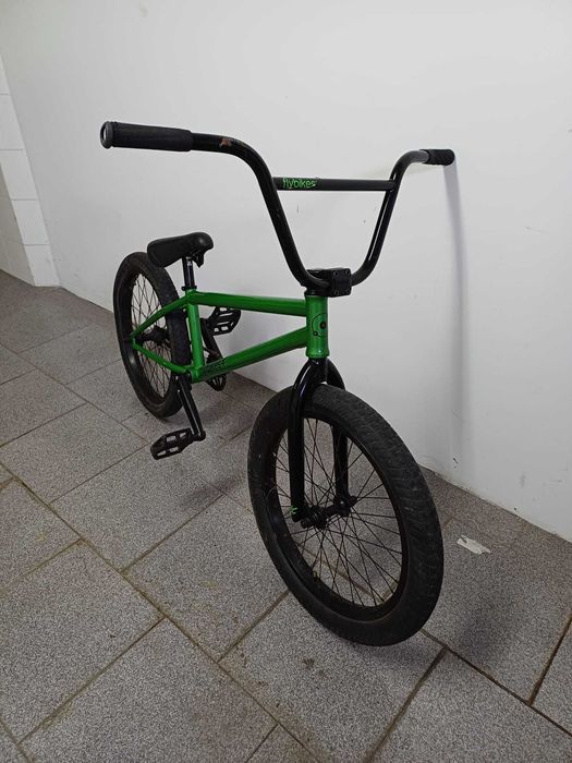 Vendo BMX Flybikes - bom estado