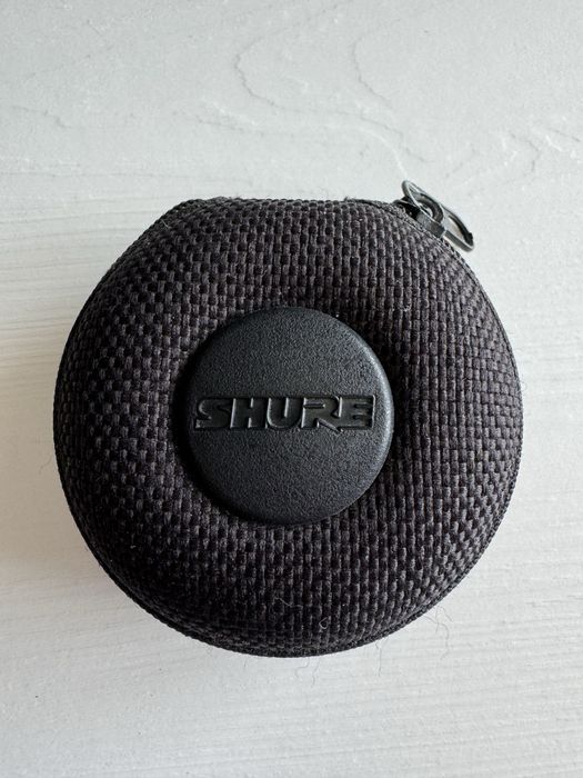 Auscultadores in-ear profissionais Shure