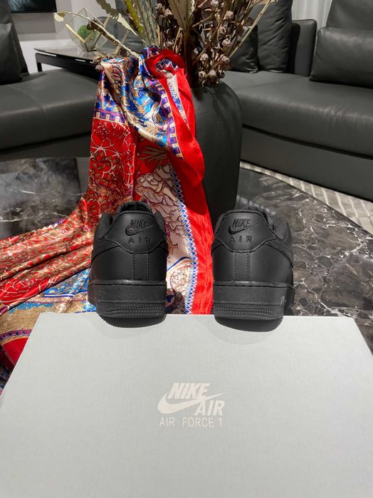 Buty Trampki Nike Air Force 1 Low Black R.37.5