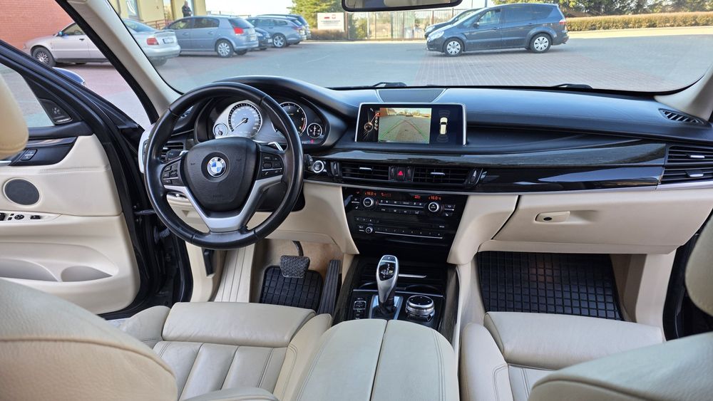 Bmw x5 rok 2014 silnik 3.0 diesel 313 km bogate wyposażenie zamiana