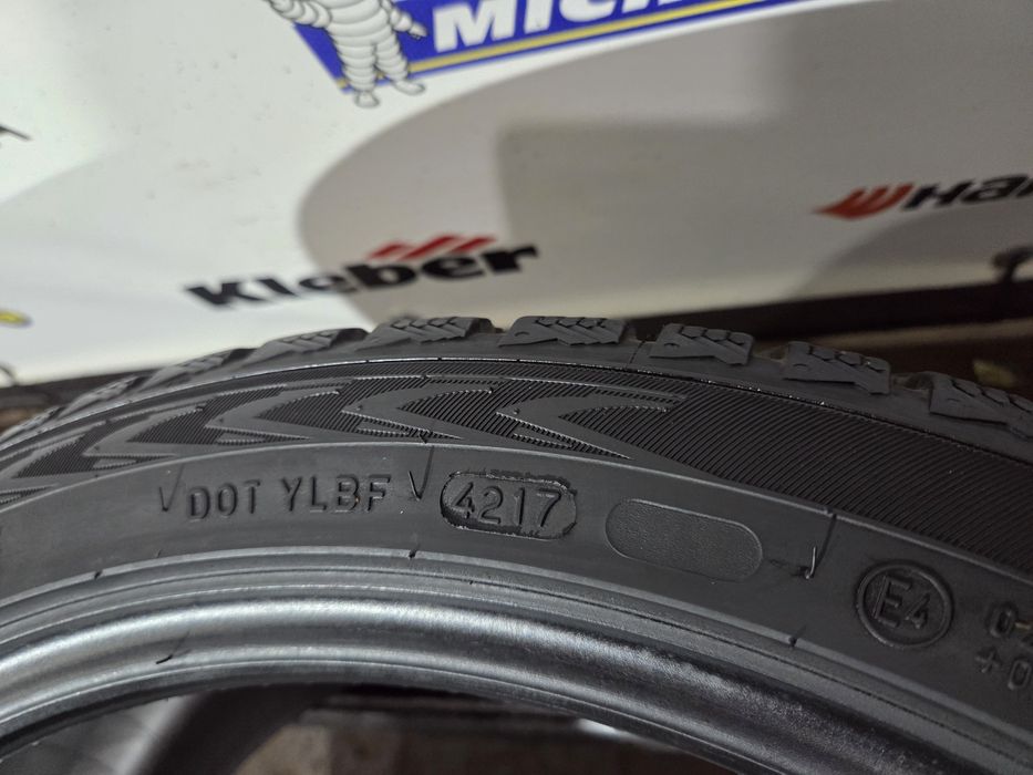 Шини зимові 225 40 18 Nokian 7.5мм!