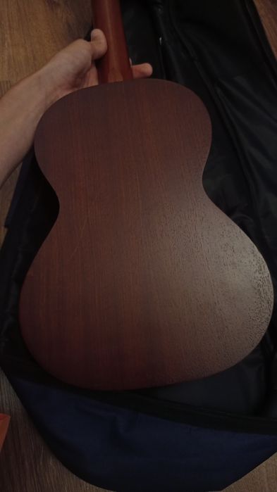 Ukulele tenorowe
