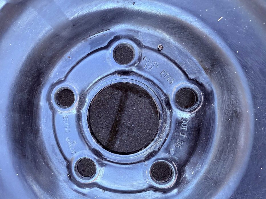 Felgi stalowe 15 Toyota Yaris '20-'25 5x100 6J ET45 z kołpakami