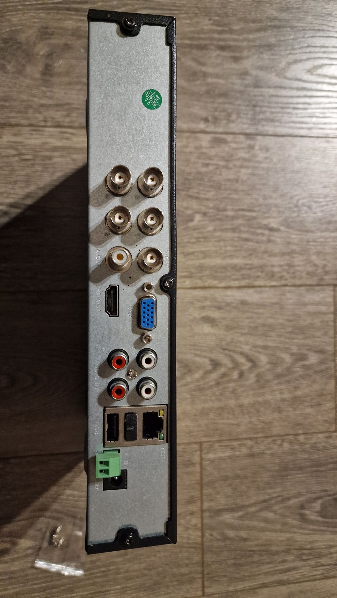 Rejestrator kamer na 4 kamery+ dysk 1 Tb