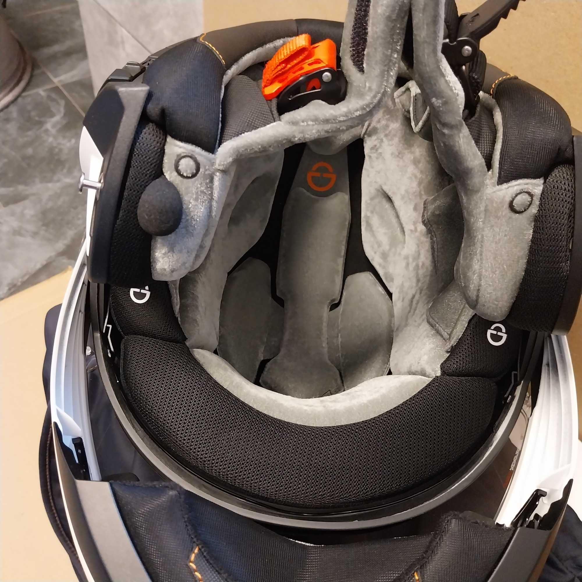 Kask motocyklowy SCHUBERTH C4 PRO