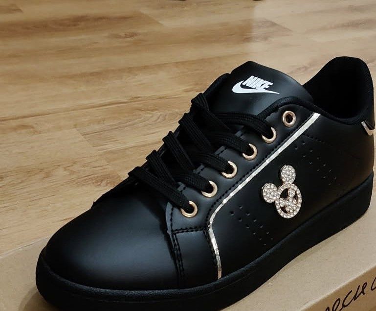 Buty w rozm.40 - NOWE