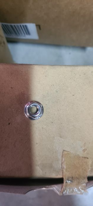 Nakretki M6 1000 sztuk