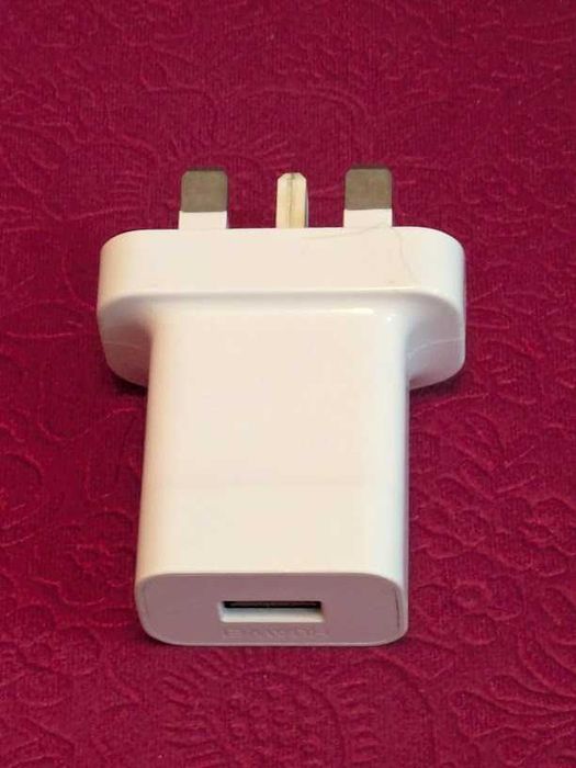 Зарядное устройство от английской розетки, переходник новый