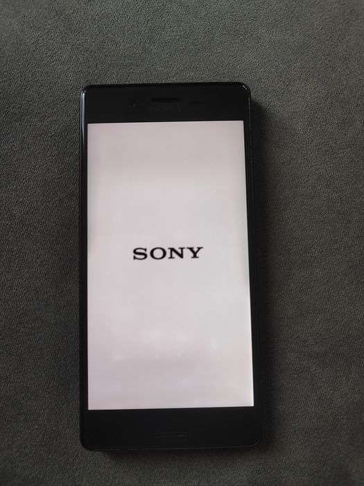 Телефон- sony xperia