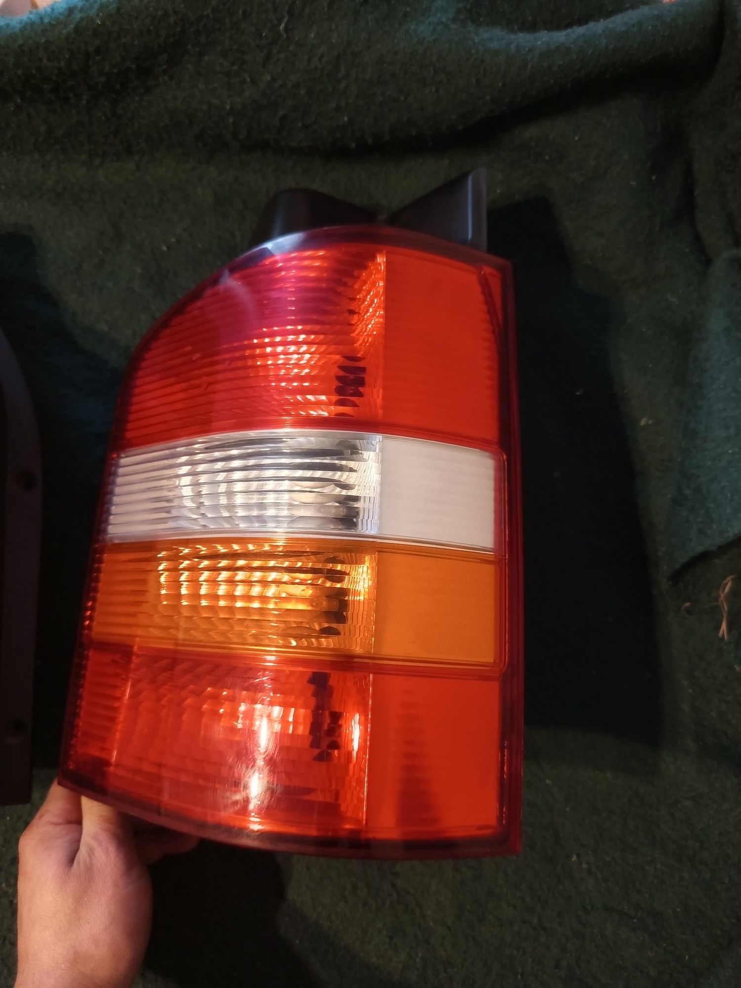 Lampy tył VW Transporter T5