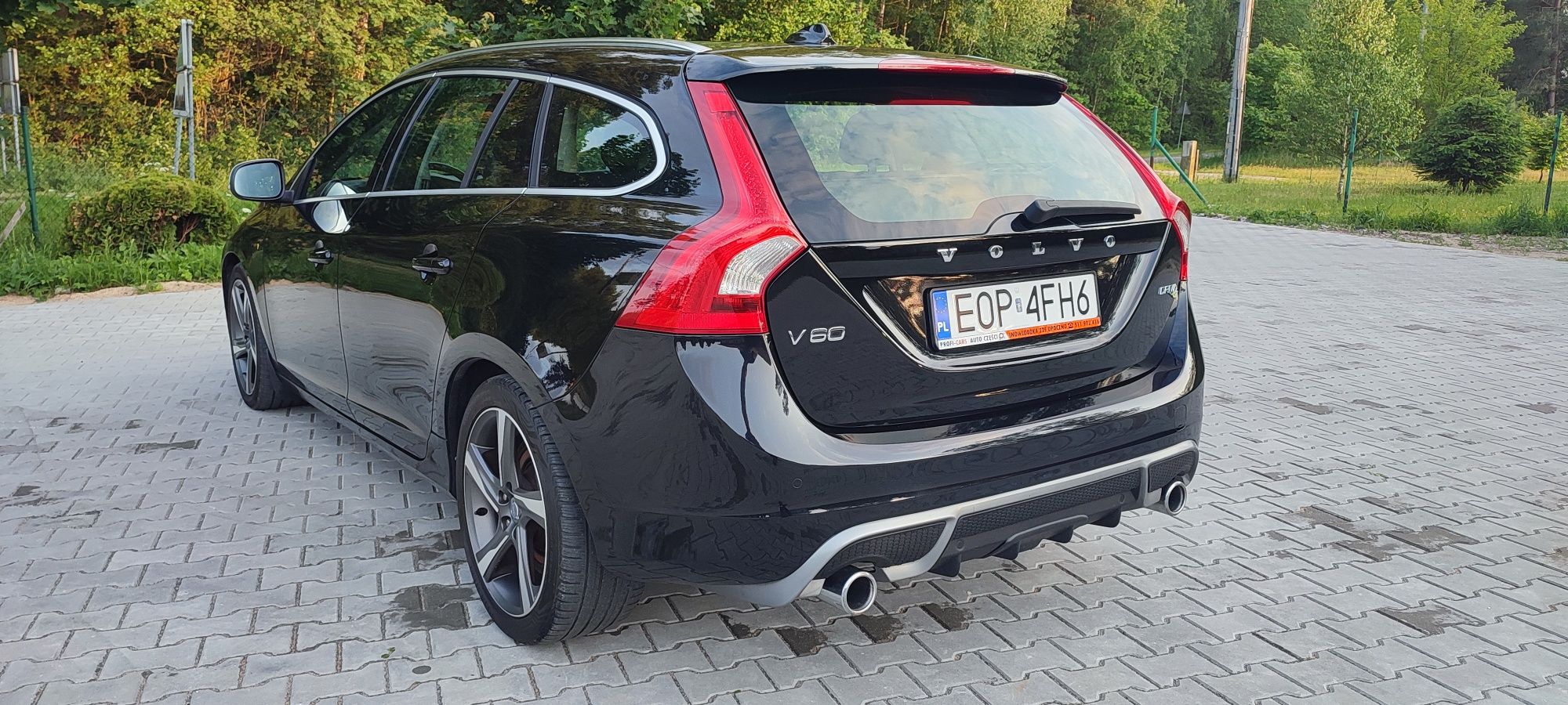 Volvo V60 1.6 115km#R Design # Xenon#Nowy rozrzad#