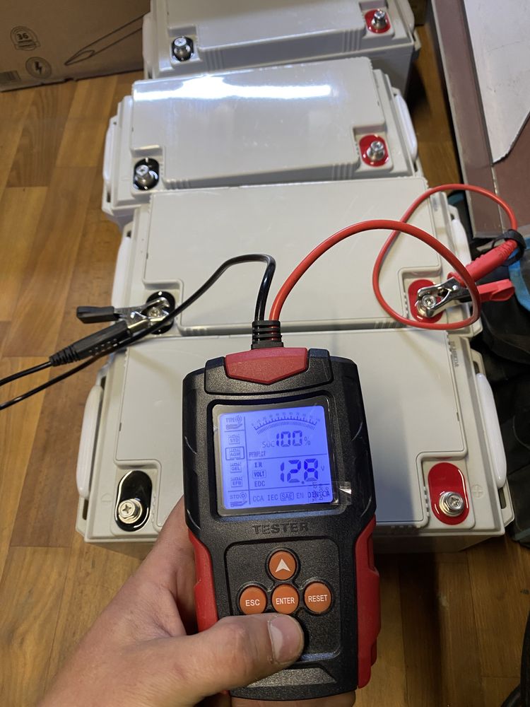 Продам акумулятори AGM 12v 65ah
