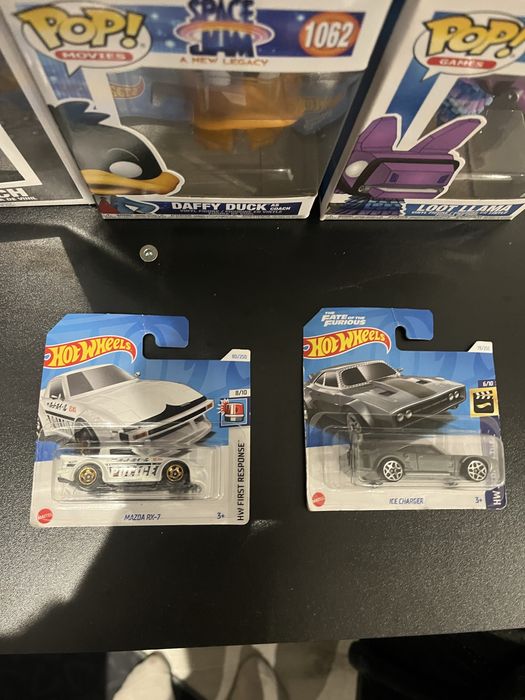 Hot wheels bmw mazda e dogde