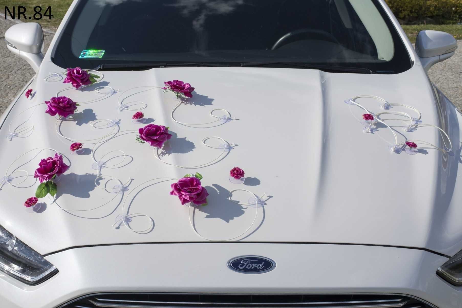 ZESTAW Dekoracja na samochód. Kwiaty-róże ,serca,tablice 084