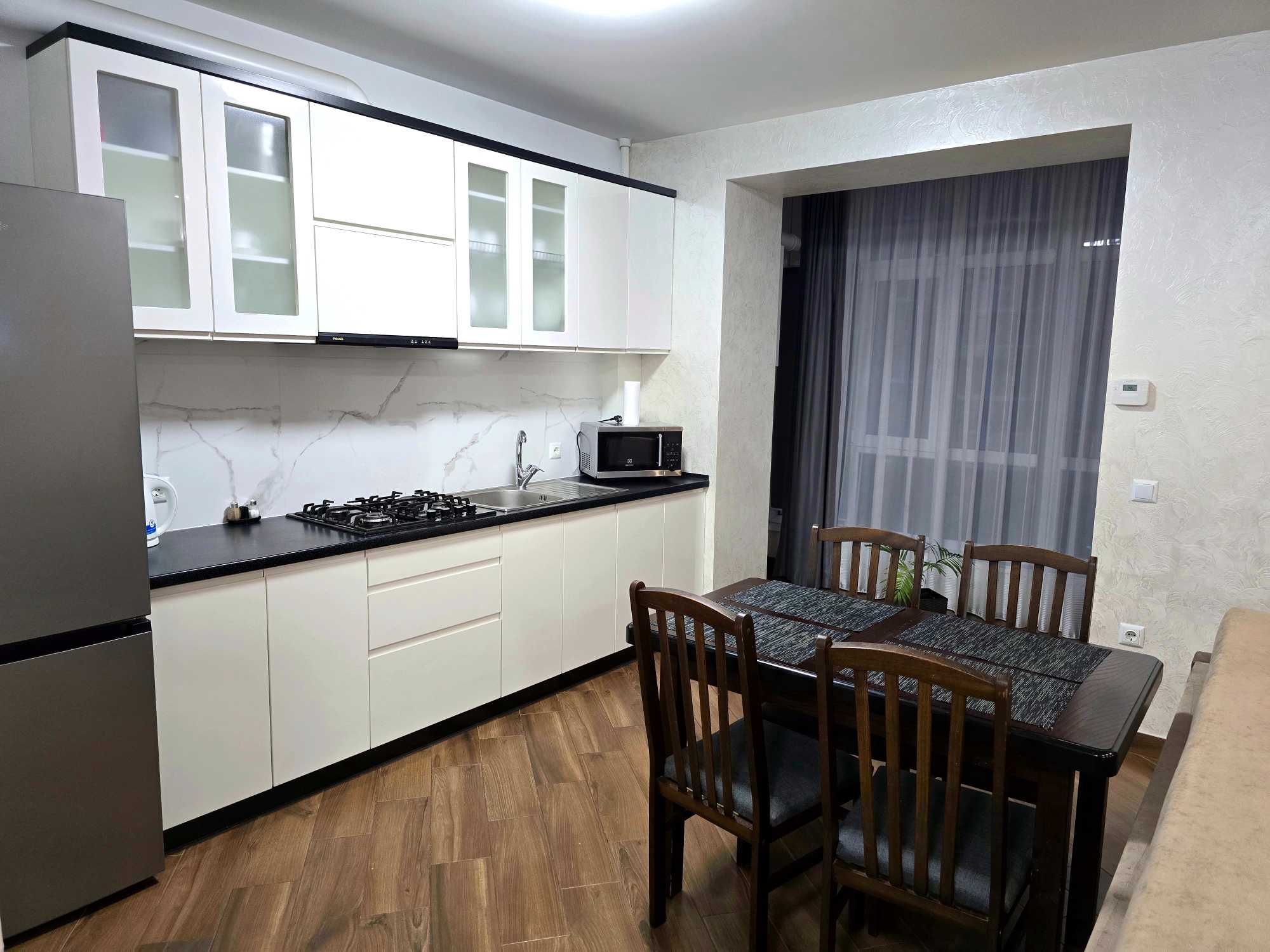Modern apartment, центр міста, вул. Бельведерська 35