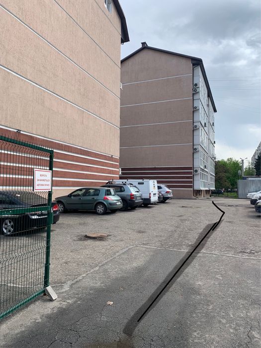 Сдам посуточно метро Спортивная,Защитников Украина