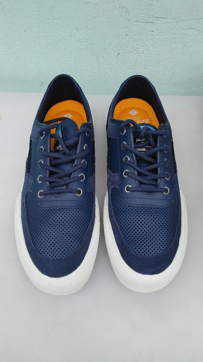 Продам топсайдеры, мокасины,кроссовки,кеды Sperry