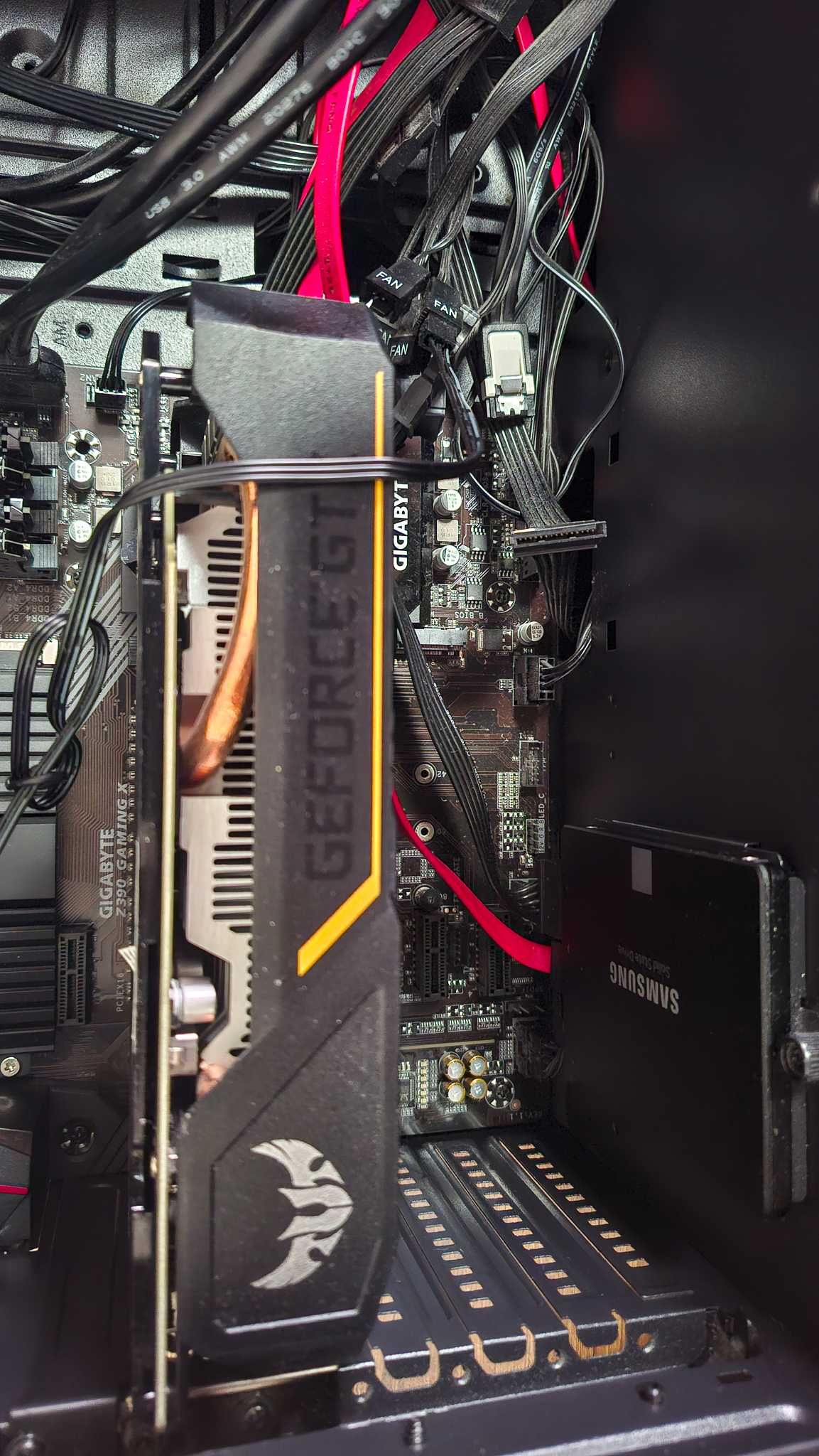 Komputer stacjonarny i5-9, GTX 1650, 32GB Win10 PRO