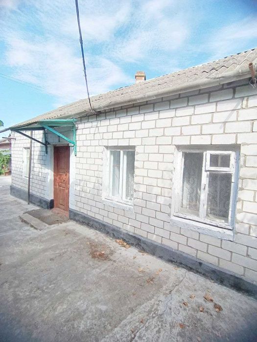 Продаю будинок, 8-ма Воєнна