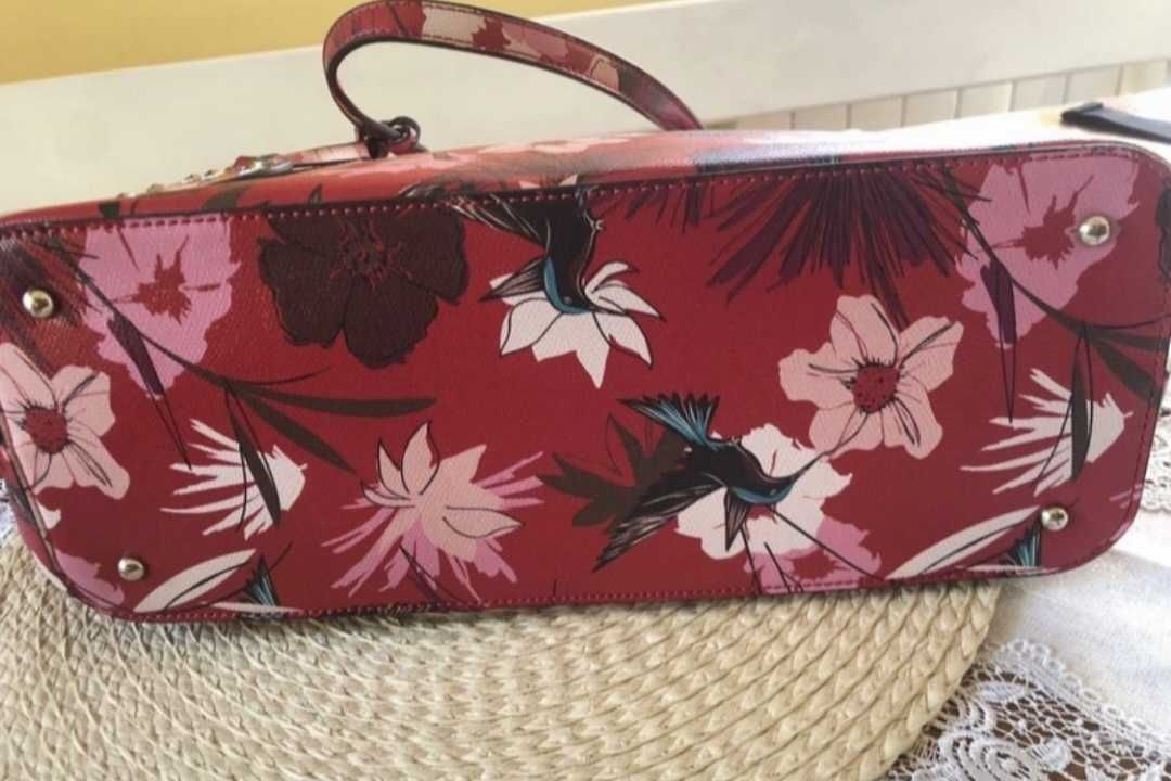 Torebka Shopperka Guess