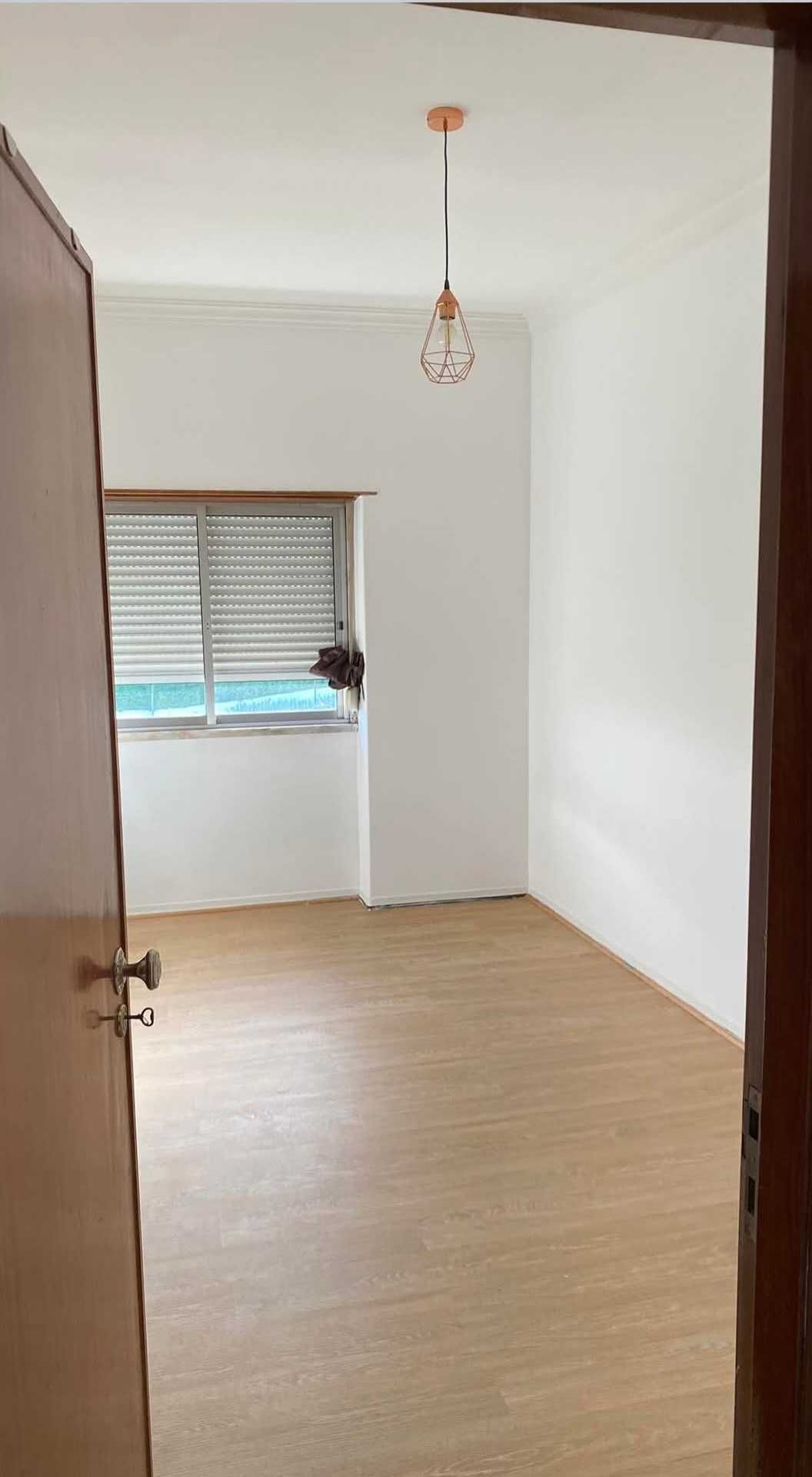 Quartos Casal para arrendamento no Forte da Casa