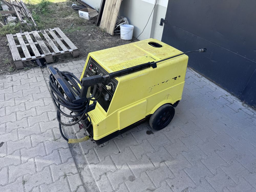 Sprzedam Myjke Karcher Profesional HDS 755