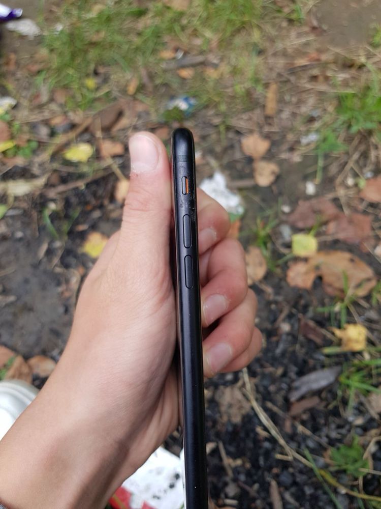 Iphone SE 2020 R-sim.