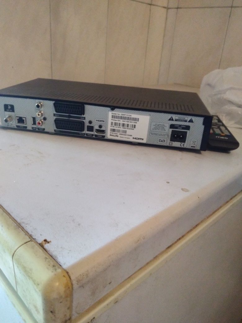 Receptore de antena parabolica